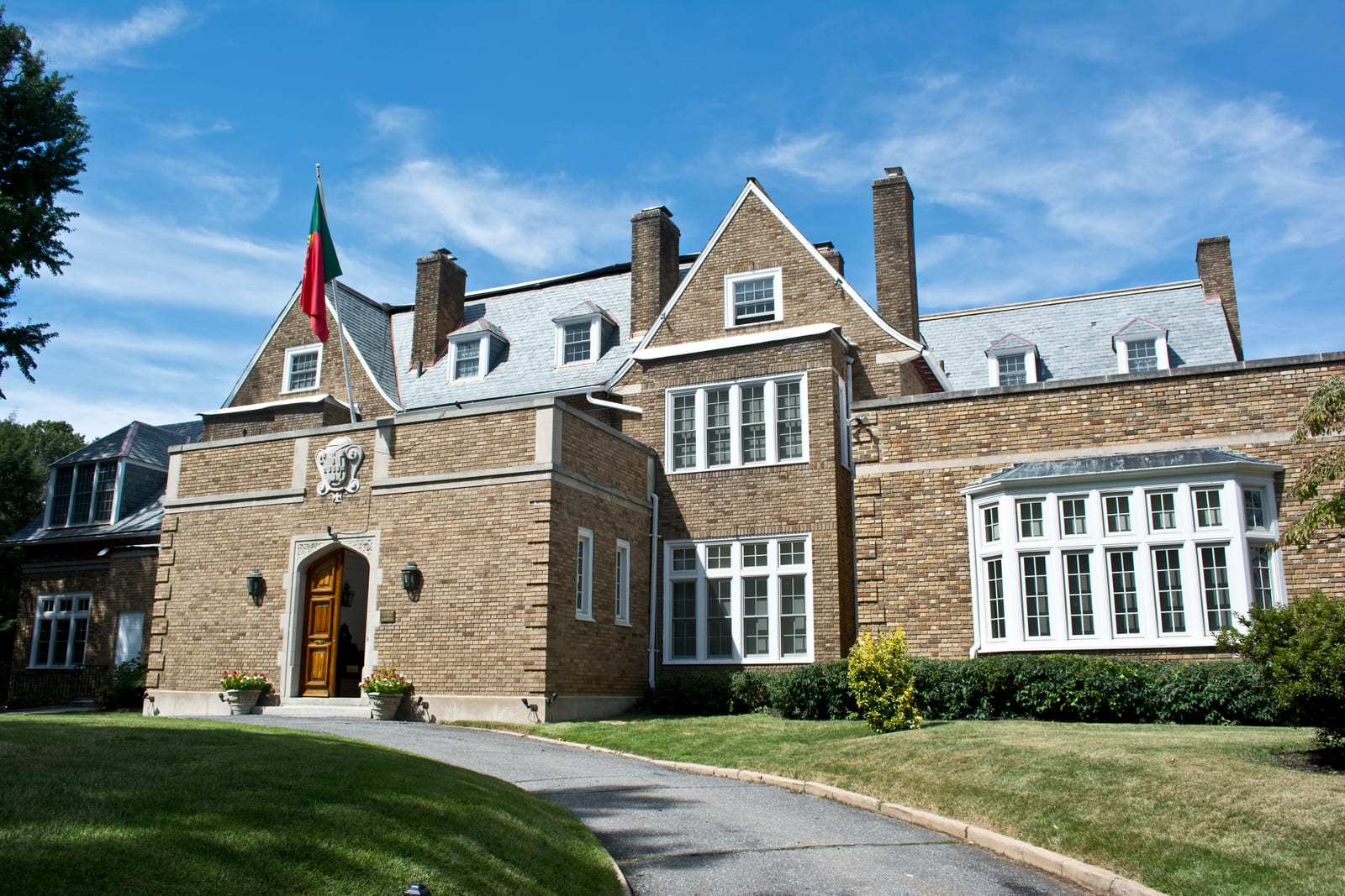 2125 Kalorama Road NW - Portuguese ambassadorial residence - Washington DC - 2013-09-15